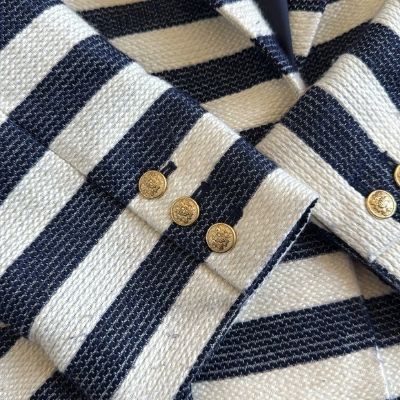 Cremieux Blazer. Women’s size 12. Cream and navy blue stripes w/ gold buttons. - Picture 6 of 10